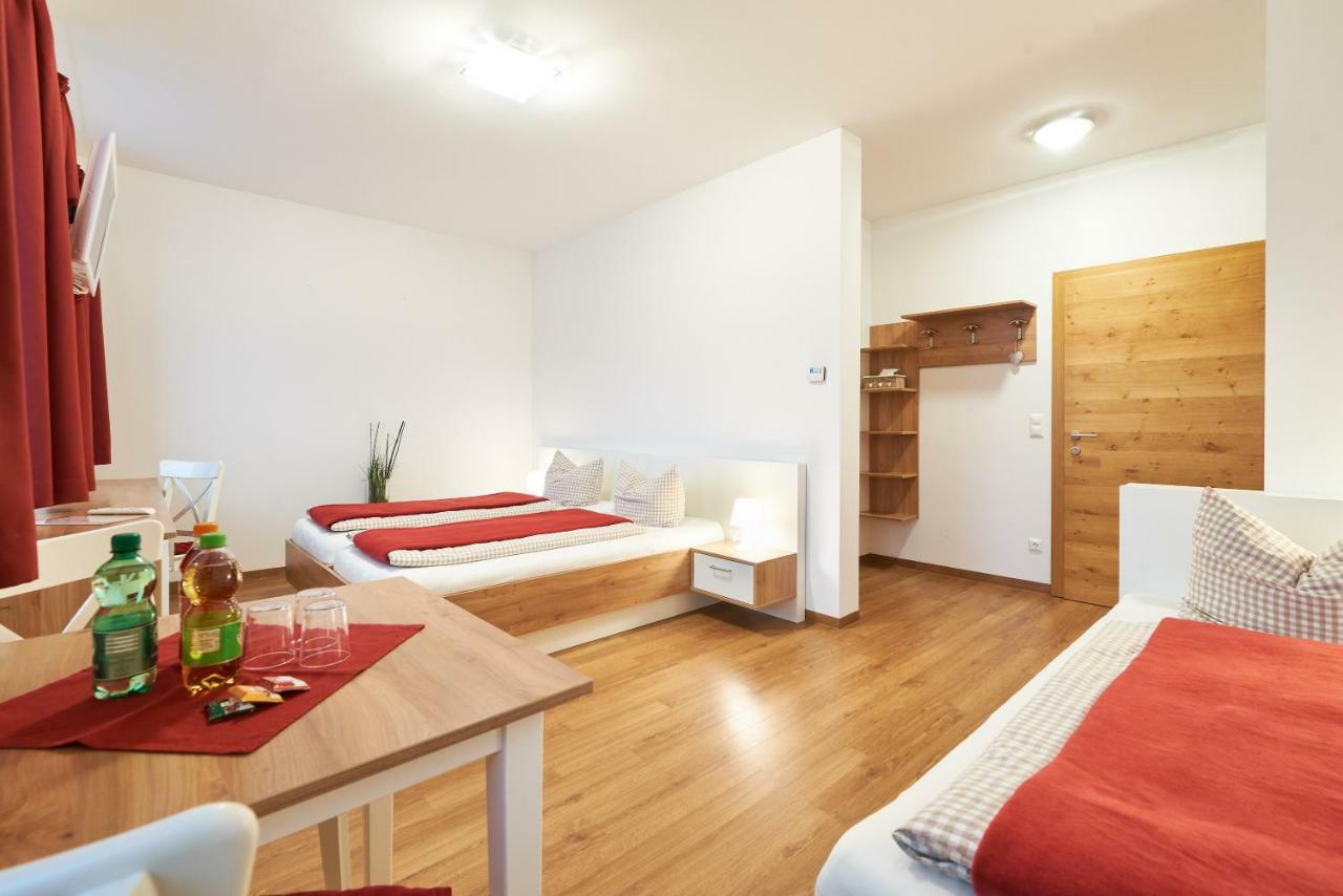 Pension Gschaider Payerbach Exterior photo